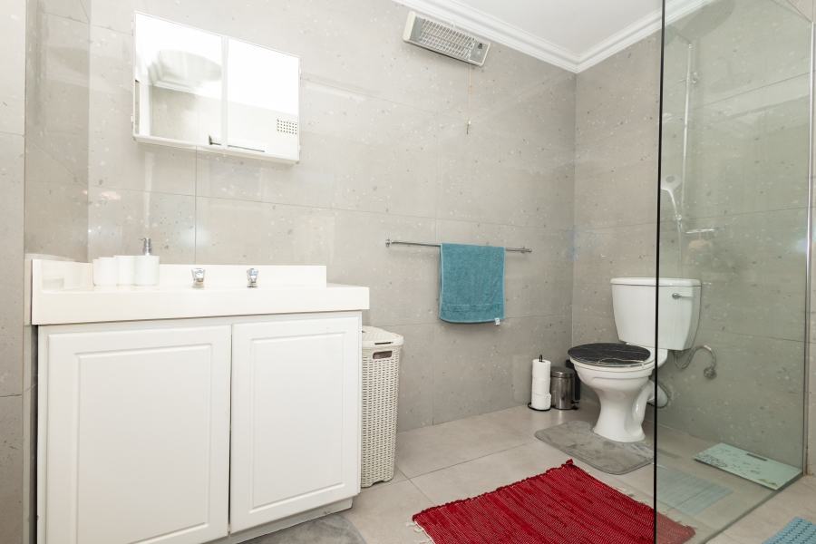 3 Bedroom Property for Sale in Table View Western Cape